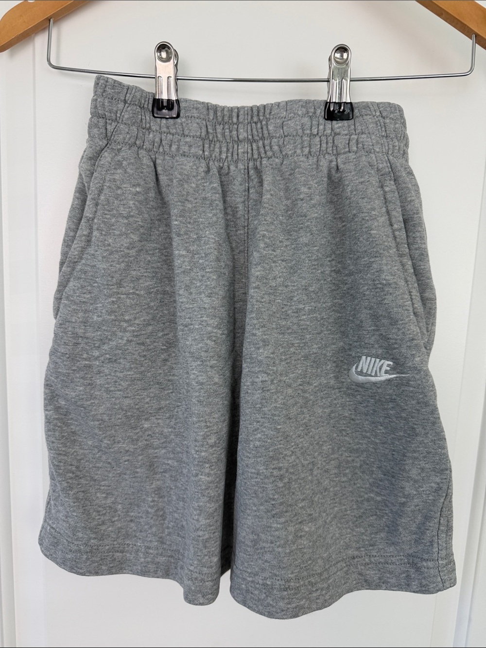 Nike Gray Kids Fleece Athletic Shorts - size large